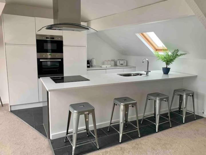 Lovely 2 Bedroom Modern Loft Apartment Sea View มอร์คัมบ์ ภายนอก รูปภาพ